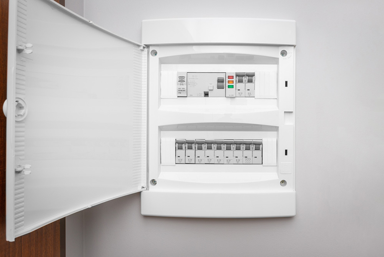 Über­spannungs­schutz bei JK Elektrotechnik in Calden