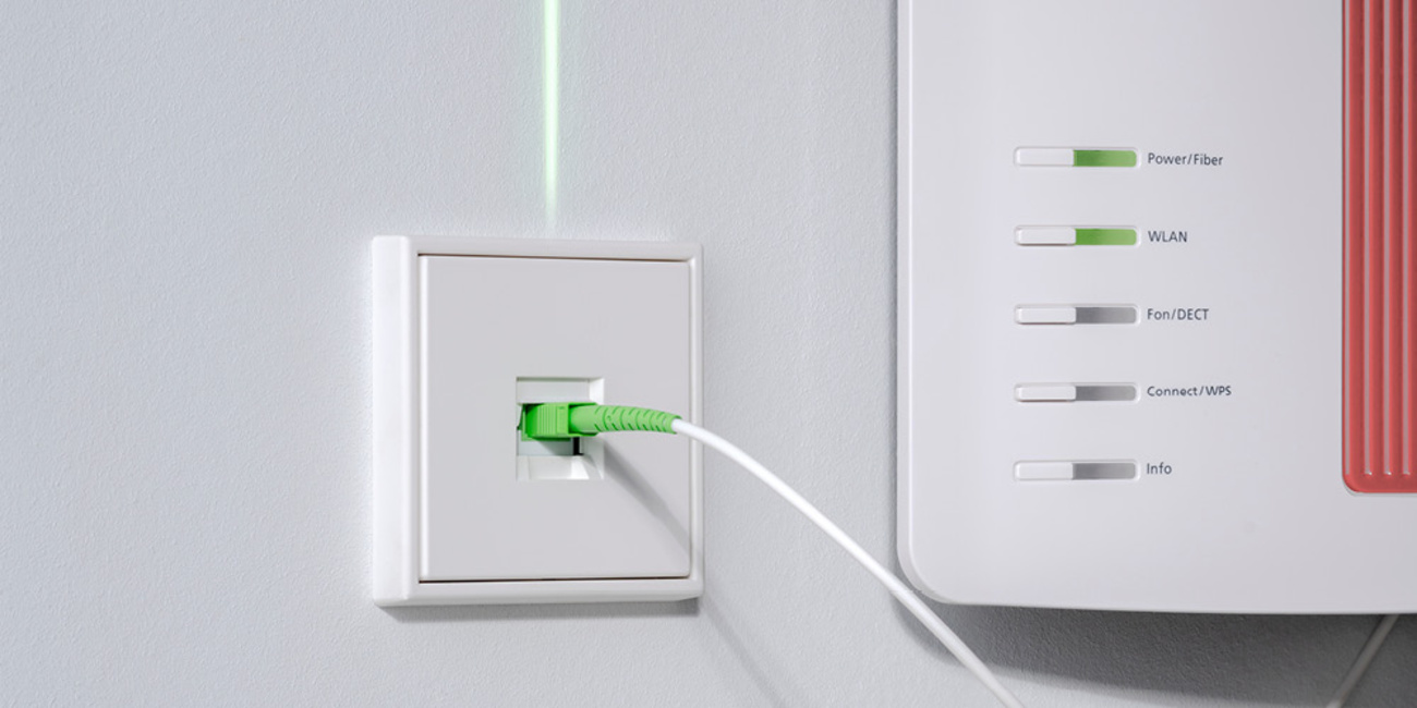 Die neuen Glasfaser-Anschlussdosen bei JK Elektrotechnik in Calden