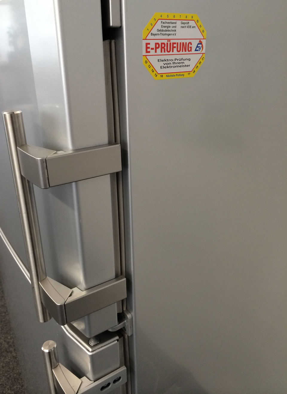 Bild E Pruefung m bei JK Elektrotechnik in Calden